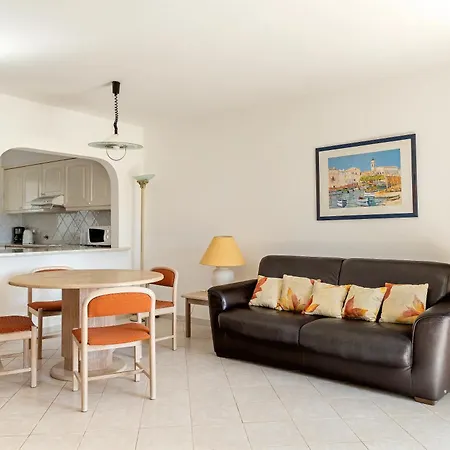 אתר נופש Balaia Golf Village אלבופיירה